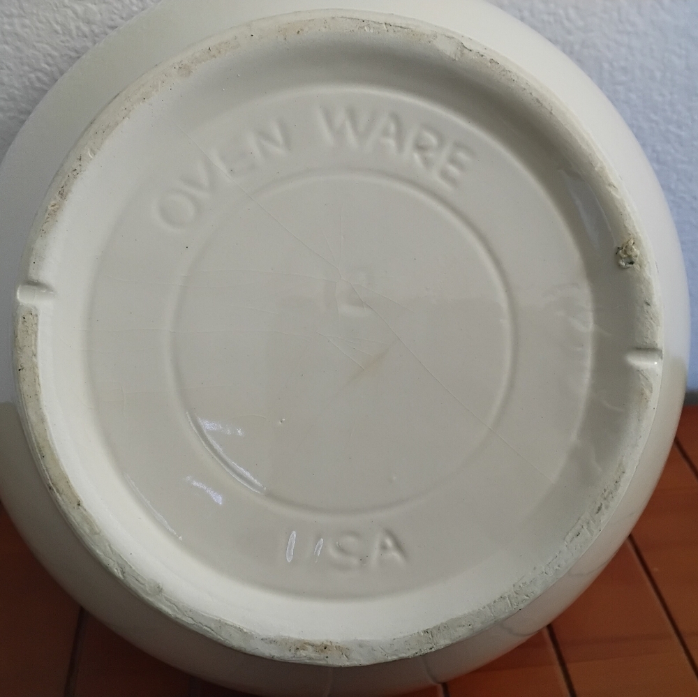 Vintage McCoy Pottery Ovenware | Made in USA Stoneware Mixing Bowl - Picture 8 of 10